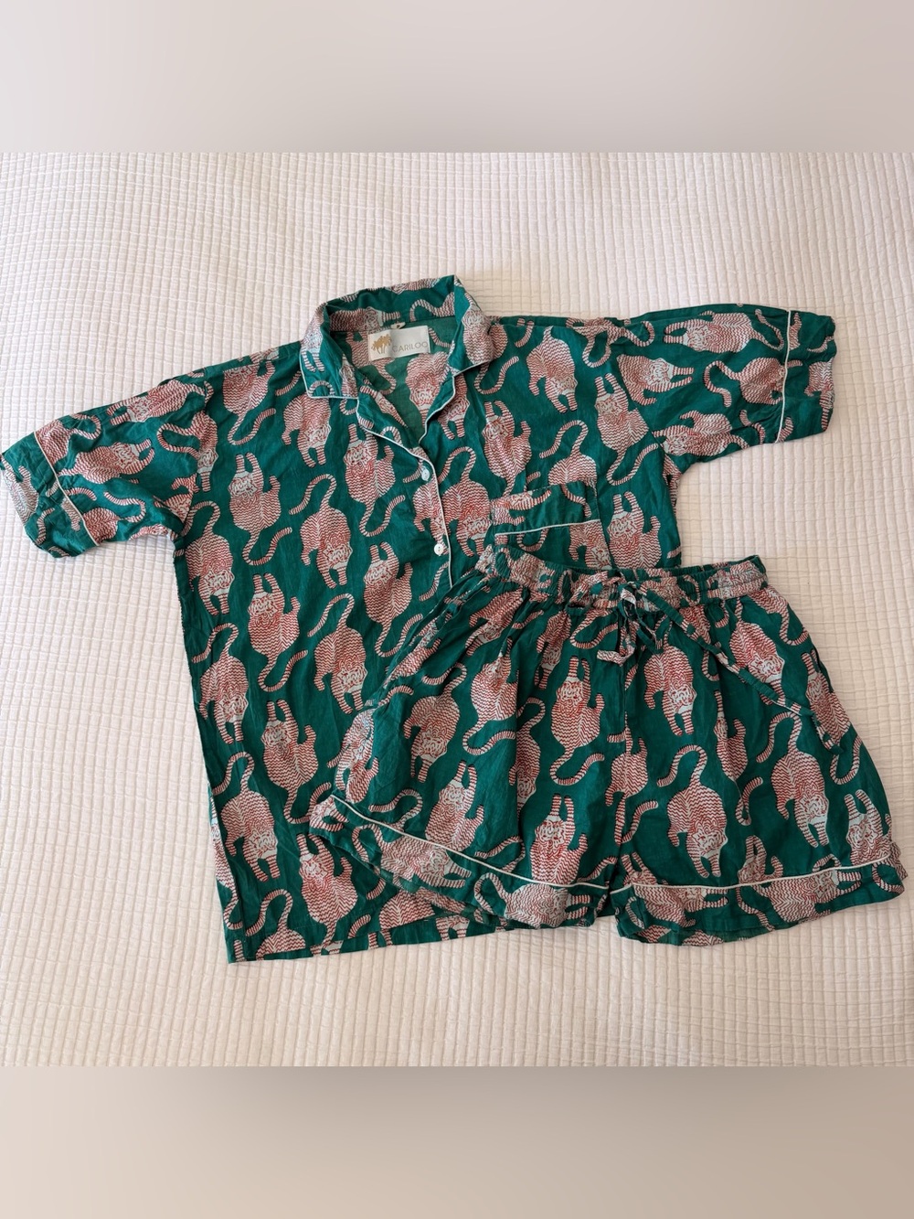 Women’s Emerald Green Printed Pajama Set with Pink Cat Motif
